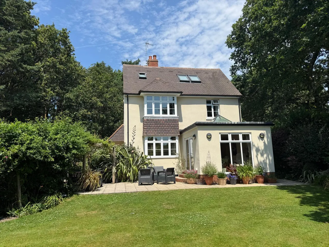 4 bed house for sale — Heathyfields Road, Farnham, GU9
