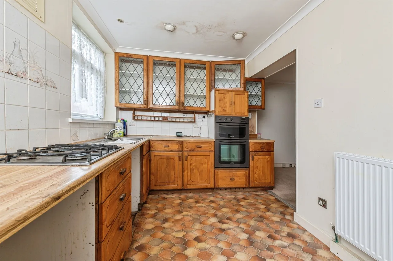 Oakwood Avenue, Wakefield, photo 4