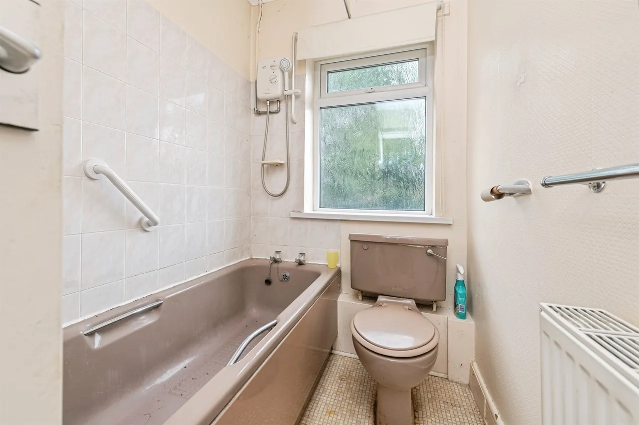 Oakwood Avenue, Wakefield, photo 11