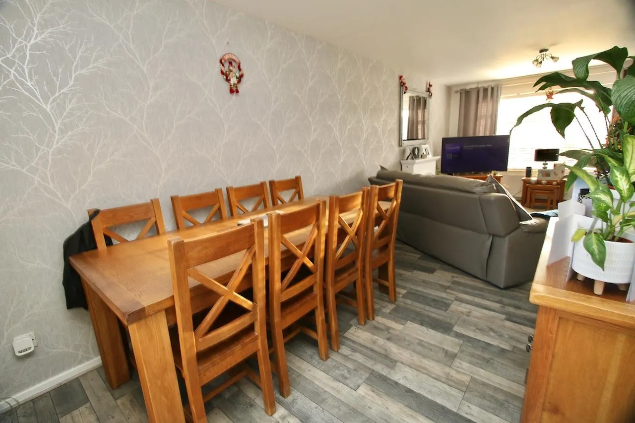 Lilac Hill, Cumbernauld, G67 3QL, photo 4