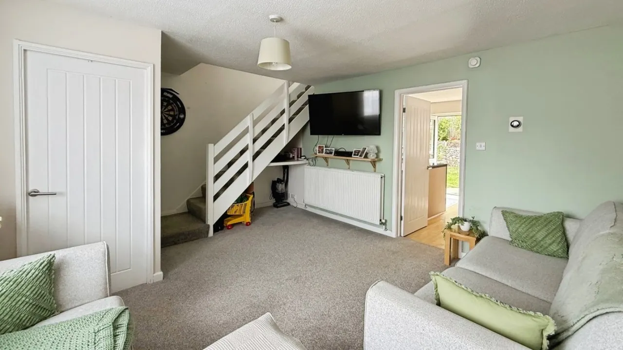 Matravers Close, Westbury, photo 3