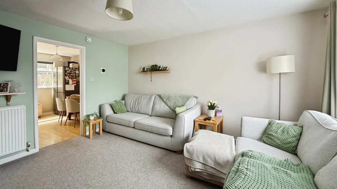 Matravers Close, Westbury, photo 4