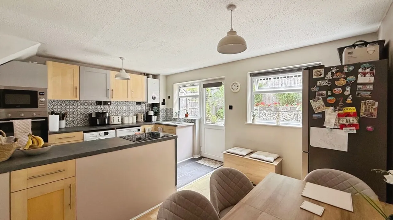 Matravers Close, Westbury, photo 7
