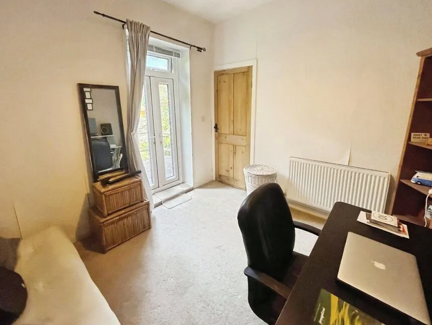 Belle Vue Terrace, Luddendenfoot, West Yorkshire, HX2, photo 11