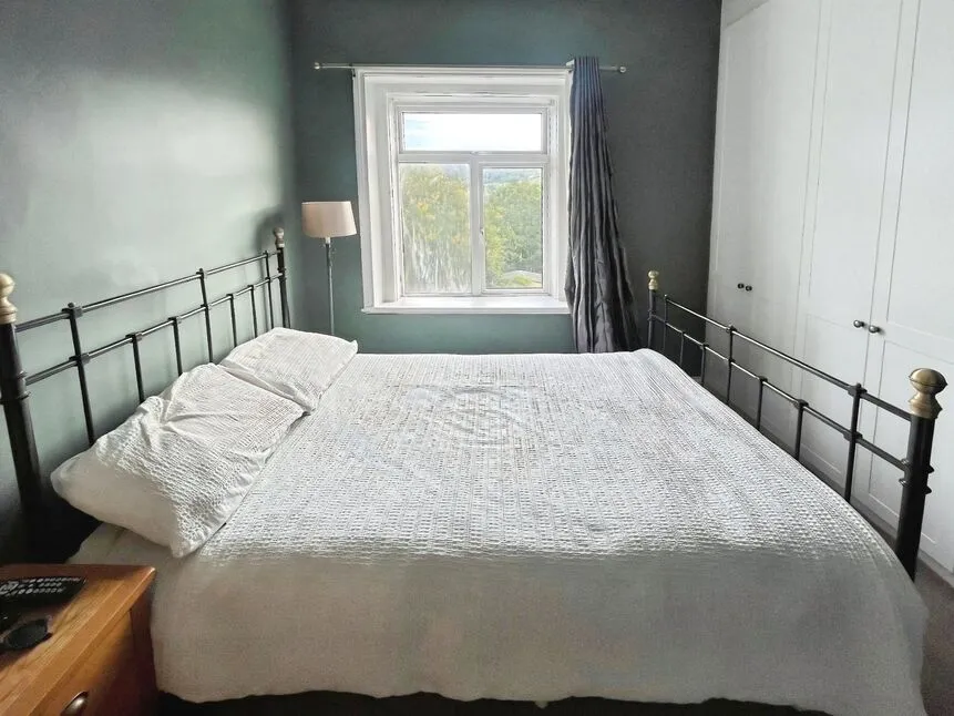 Belle Vue Terrace, Luddendenfoot, West Yorkshire, HX2, photo 9