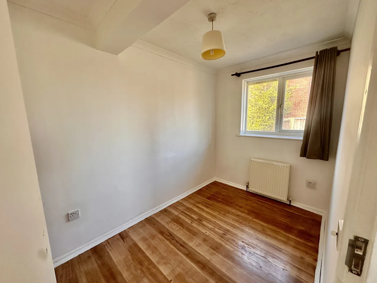 Falcon View, Badger Farm, SO22, photo 7