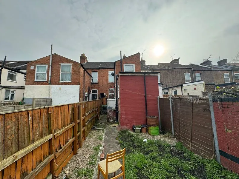 Russell Street, Luton LU1 5EA, photo 10