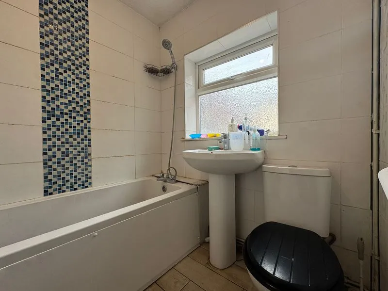 Russell Street, Luton LU1 5EA, photo 8