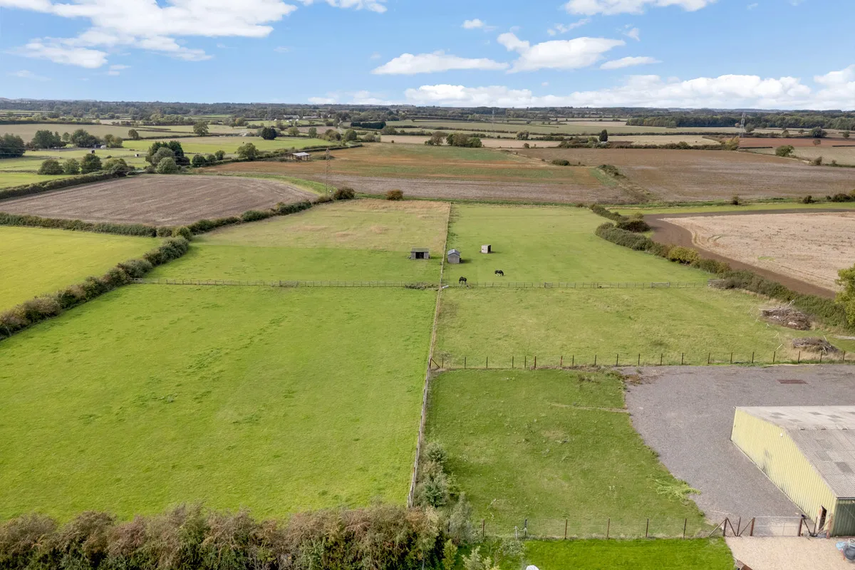 Main Road, Hawksworth, NG13, photo 18