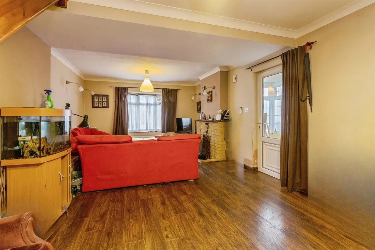 Rayleigh Road, Stanford-Le-Hope, SS17, photo 5