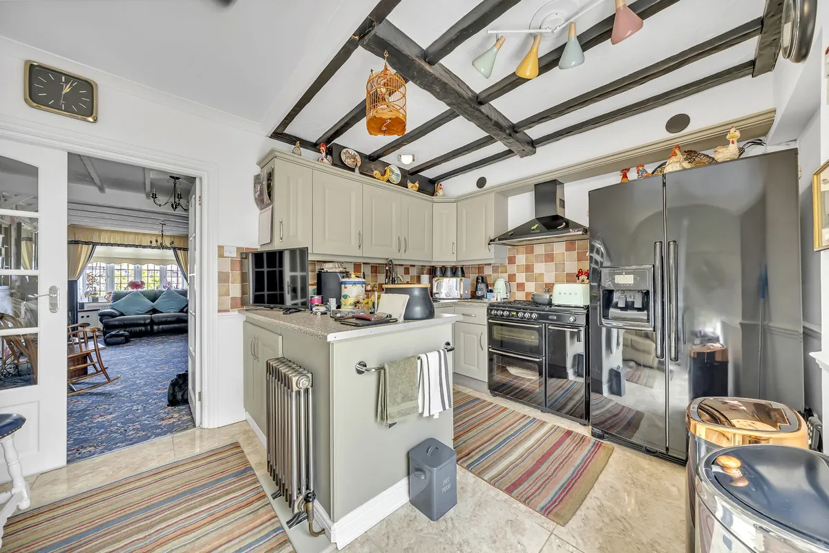 Daventry Gardens, Harold Hill, RM3, photo 9