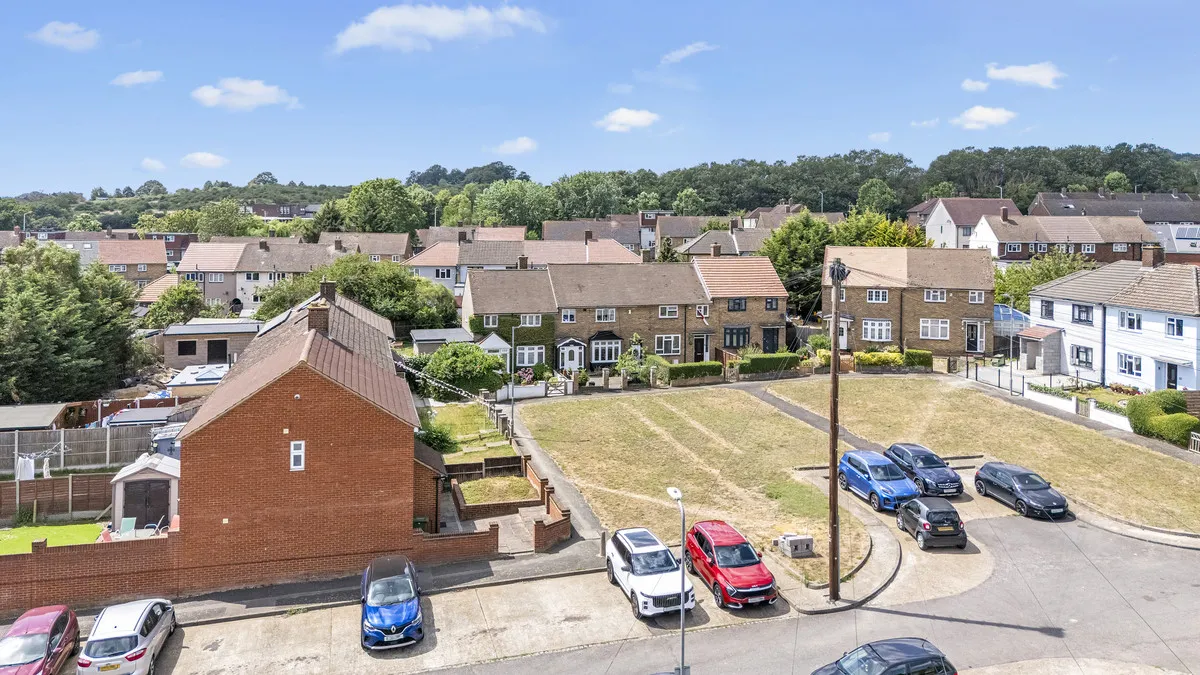 Daventry Gardens, Harold Hill, RM3, photo 19