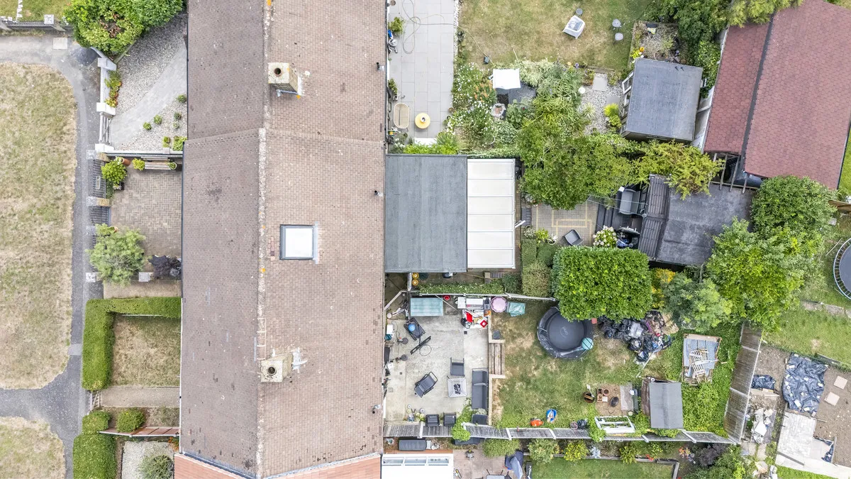 Daventry Gardens, Harold Hill, RM3, photo 16
