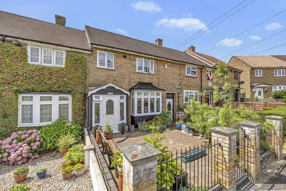 Daventry Gardens, Harold Hill, RM3, photo 18