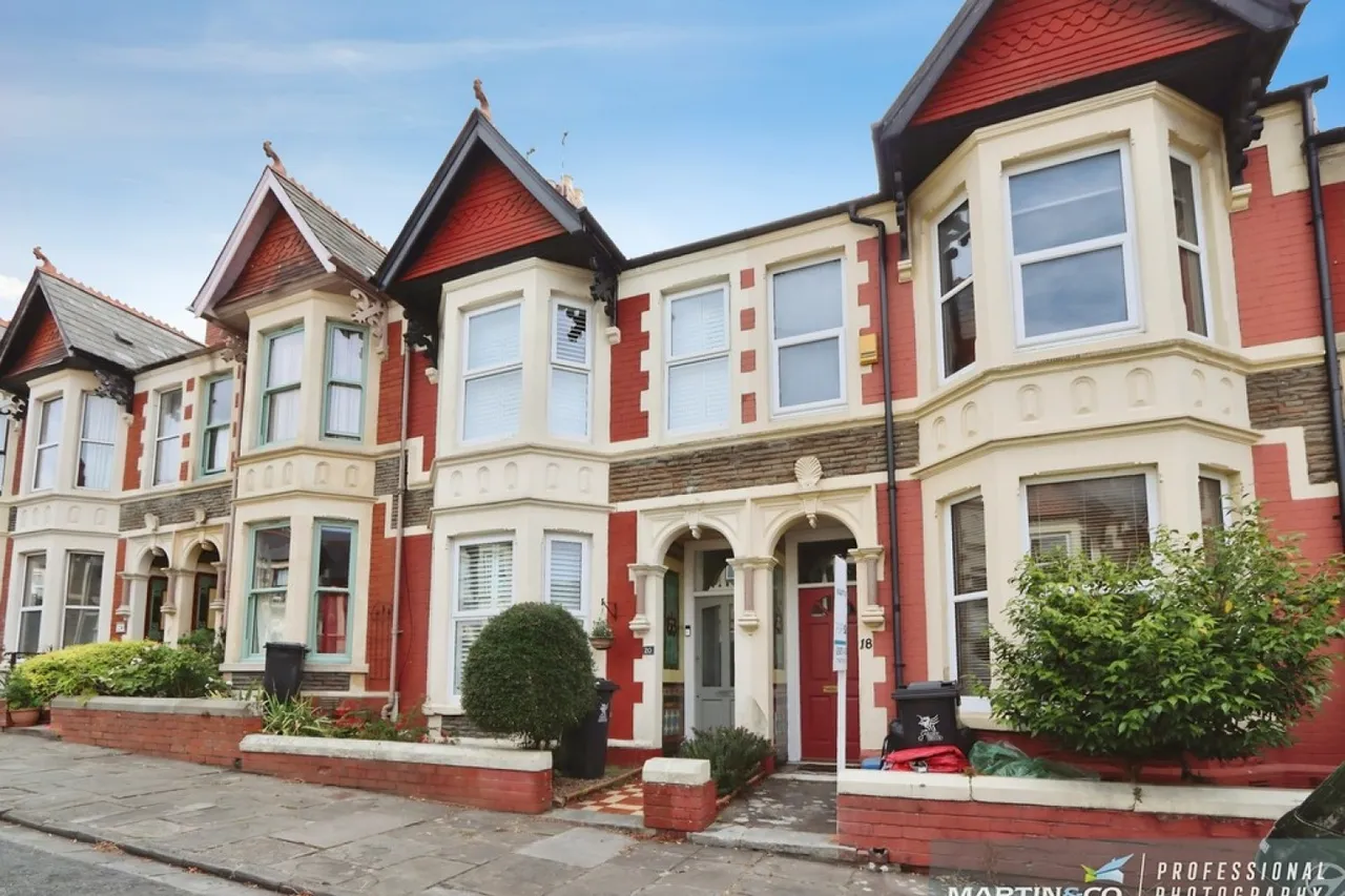 3 bed house for sale — Ladysmith Road, Penylan