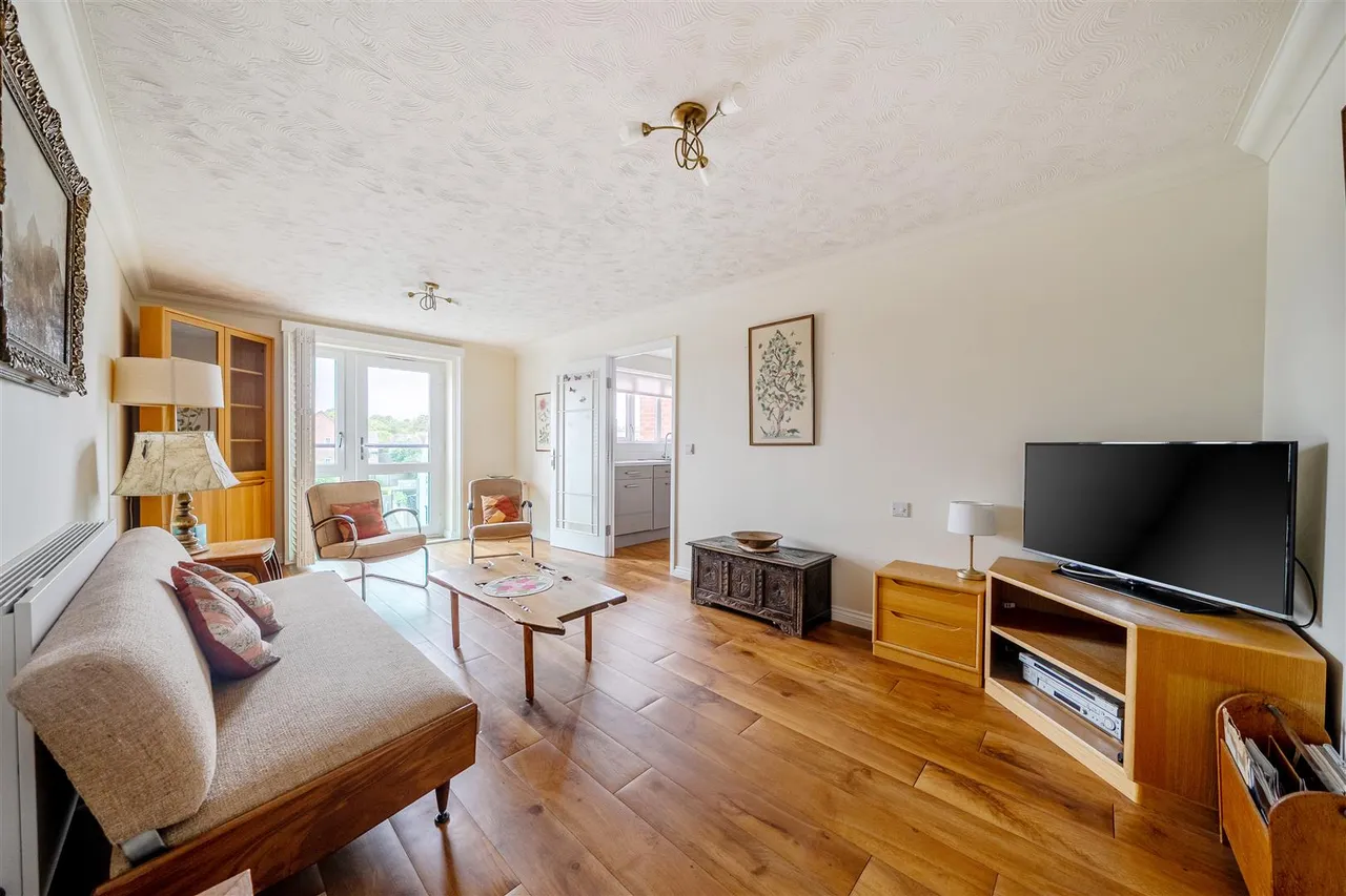 West Street, Newbury, RG14, photo 3