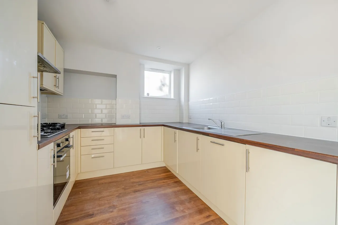 High Street, Haslemere, GU27, photo 5
