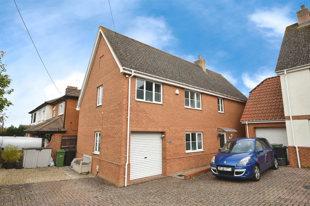 4 bed house for sale, Valley Road, Braintree, CM7