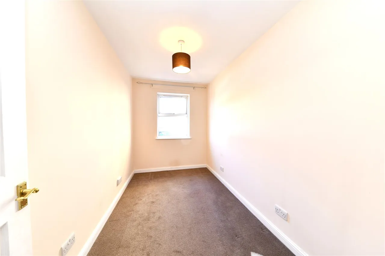Bedwell Crescent, Stevenage, Herts, SG1 1WZ, photo 10