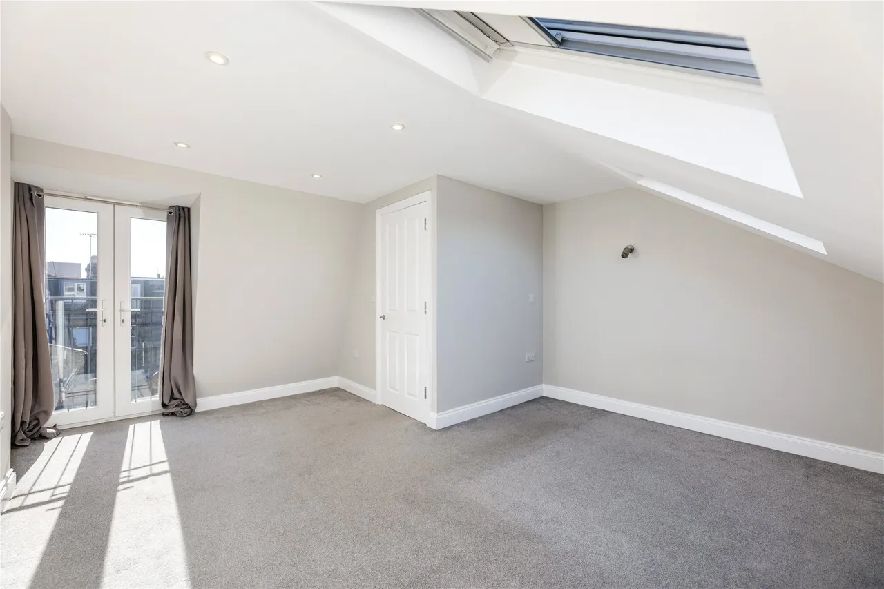 Brathway Road, London, SW18, photo 12