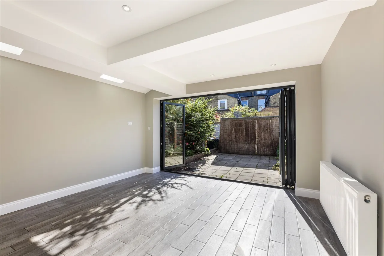 Brathway Road, London, SW18, photo 8