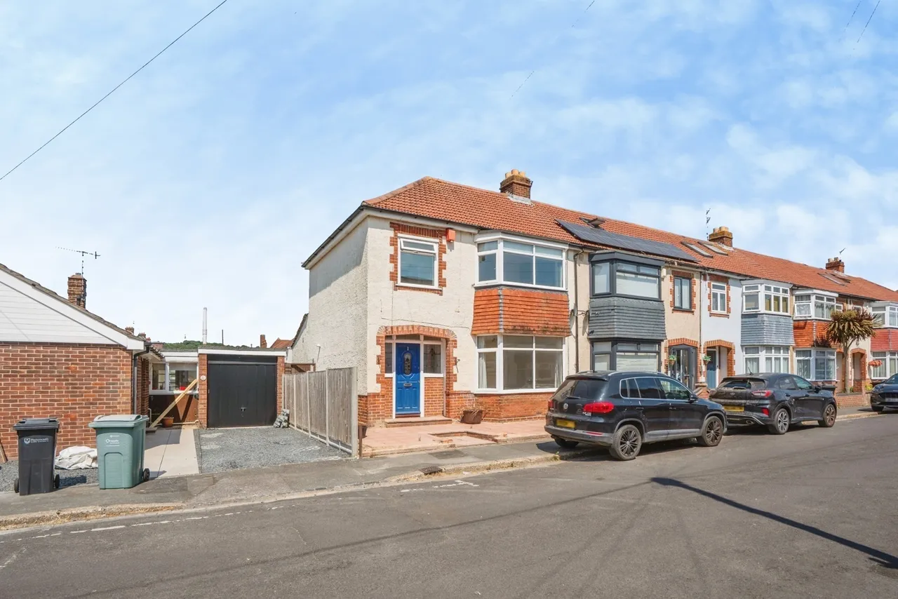 3 bed house for sale, Pangbourne Avenue, Portsmouth, PO6