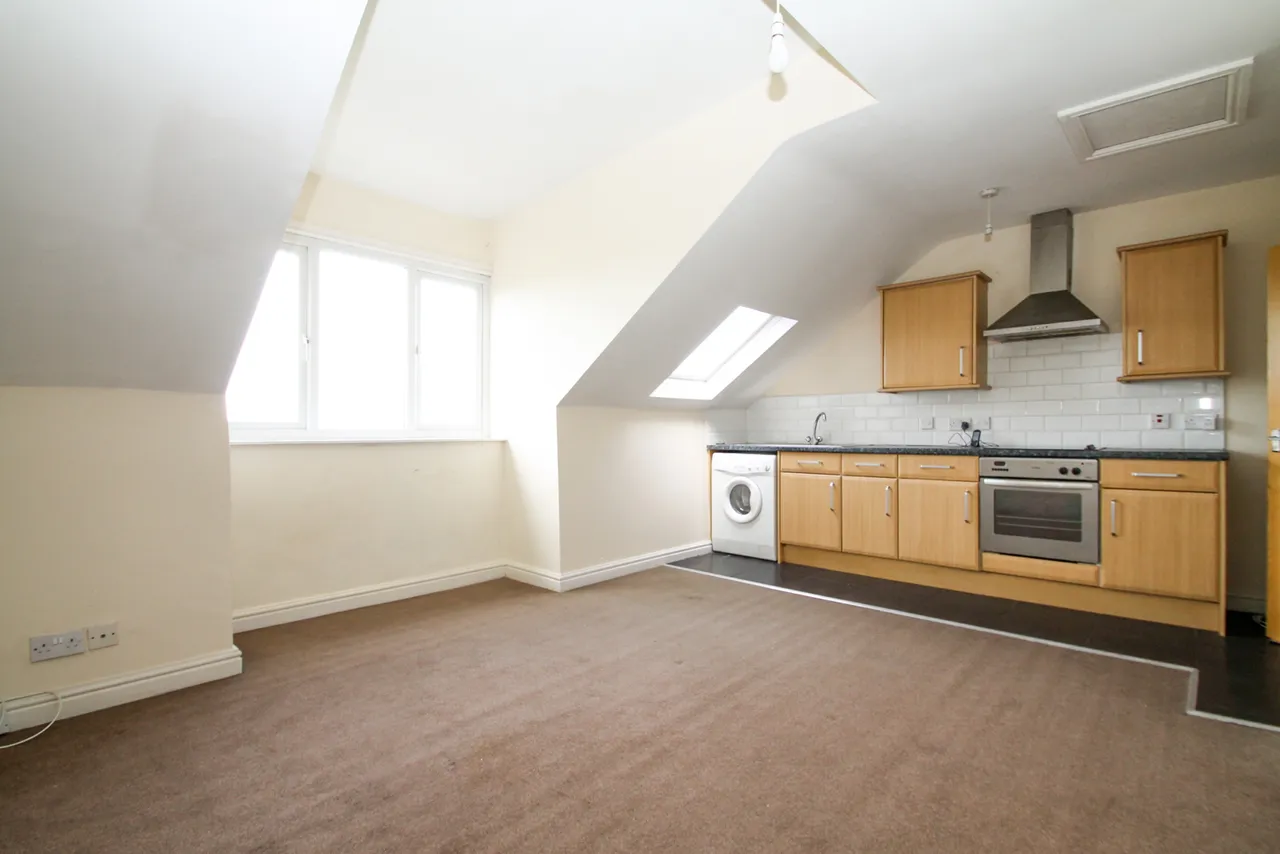 Stanningley Road, Armley, LS12, photo 2