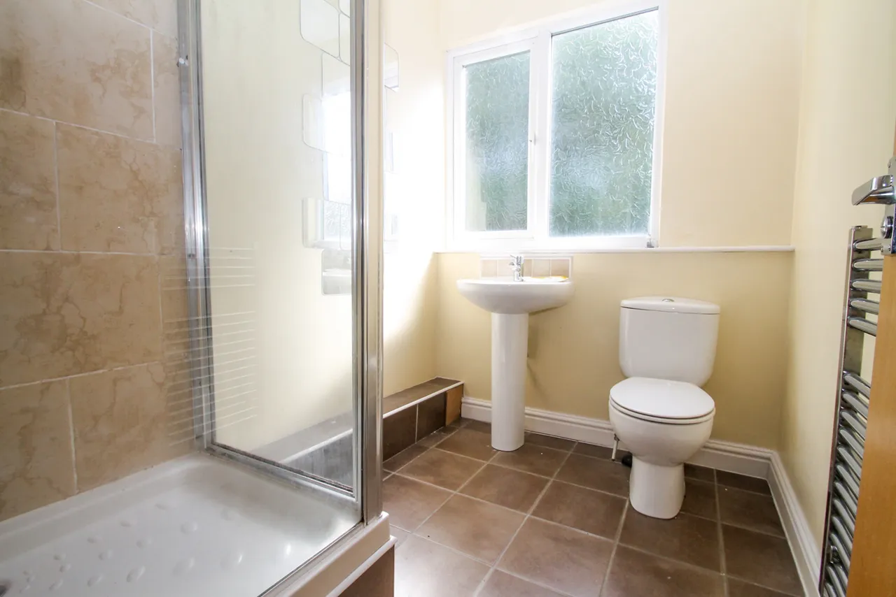 Stanningley Road, Armley, LS12, photo 7