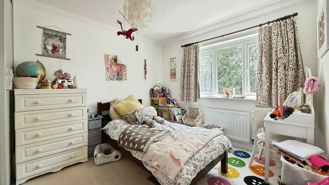 Falcon Road, Warminster, photo 9