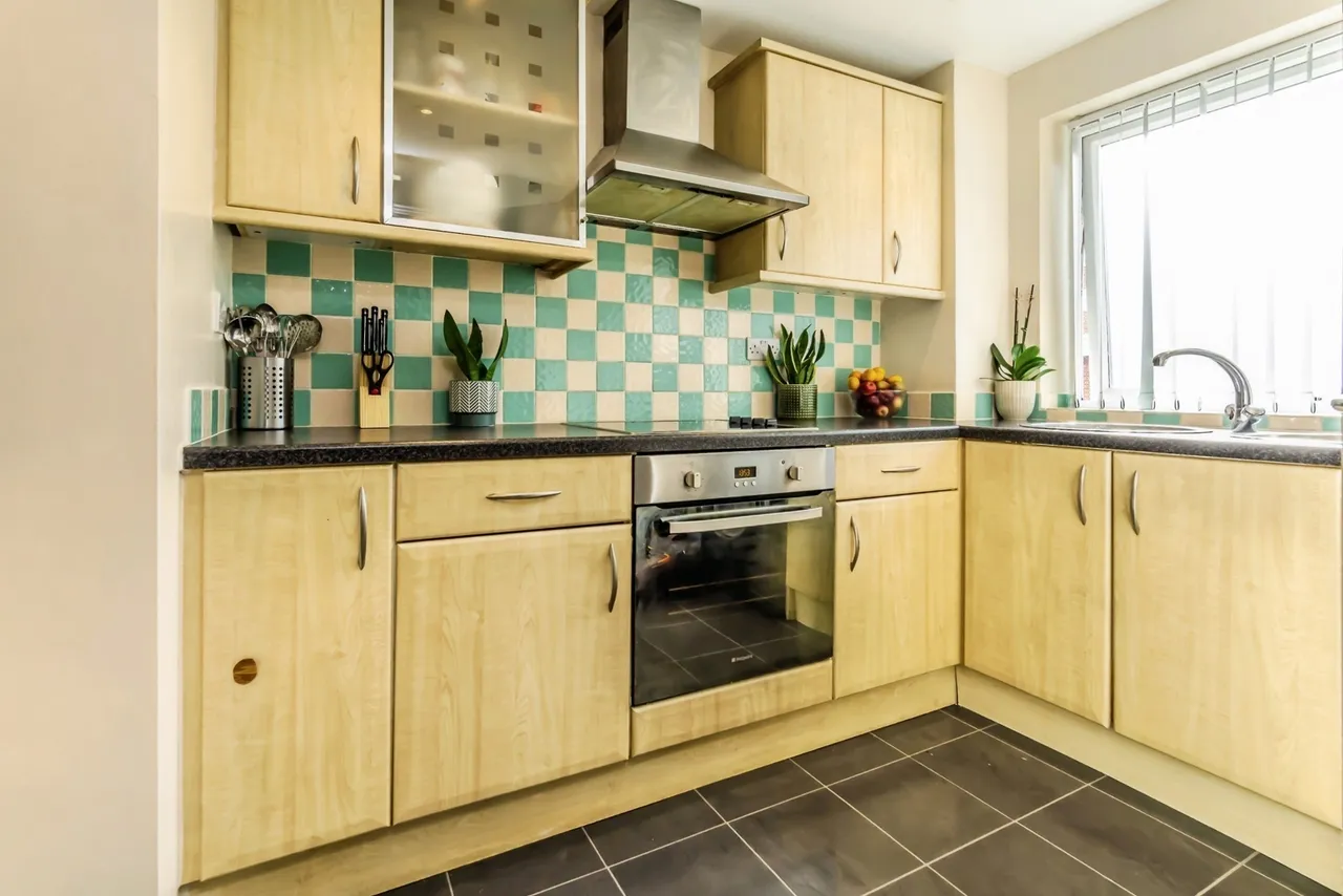 Holmbury Grove, Featherbed Lane, Croydon, CR0, photo 5