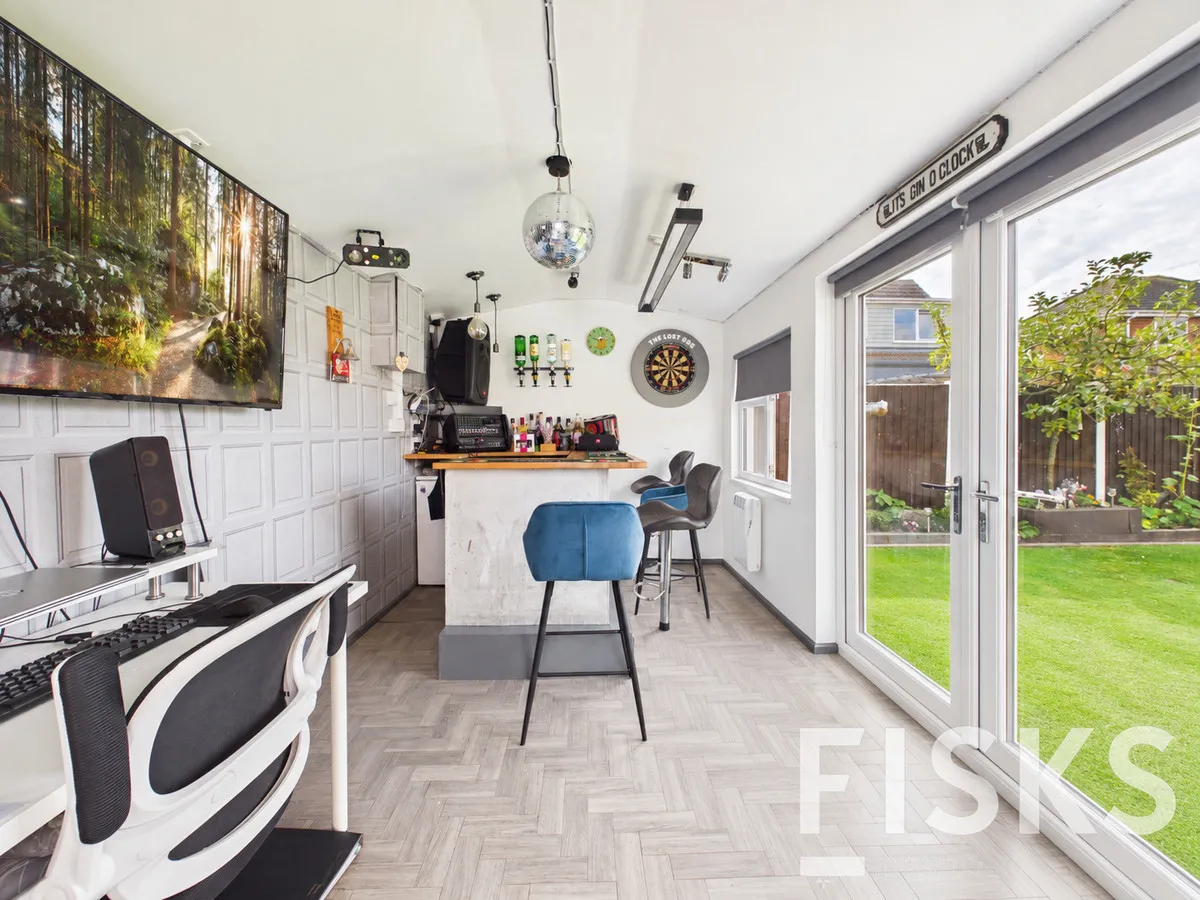 Urmond Road, Canvey Island, SS8, photo 24
