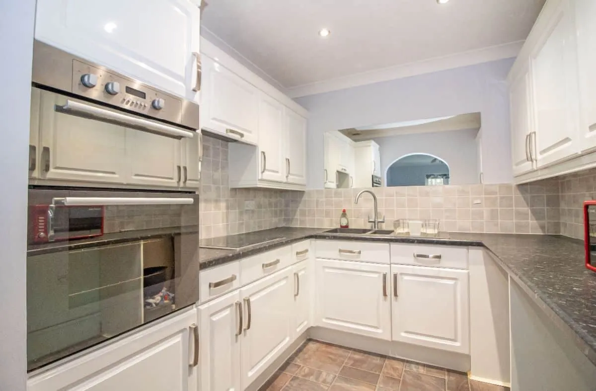 Havant Road, Horndean, Waterlooville, PO8 0XA, photo 5