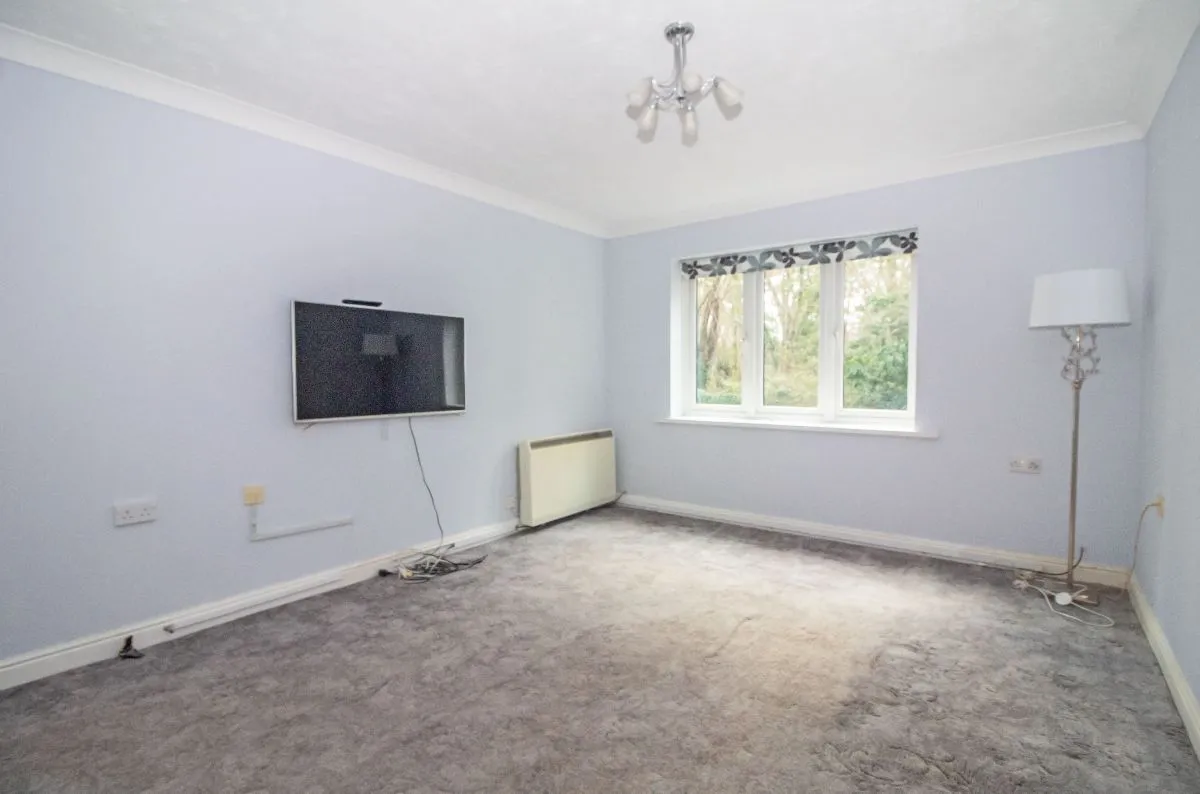 Havant Road, Horndean, Waterlooville, PO8 0XA, photo 2
