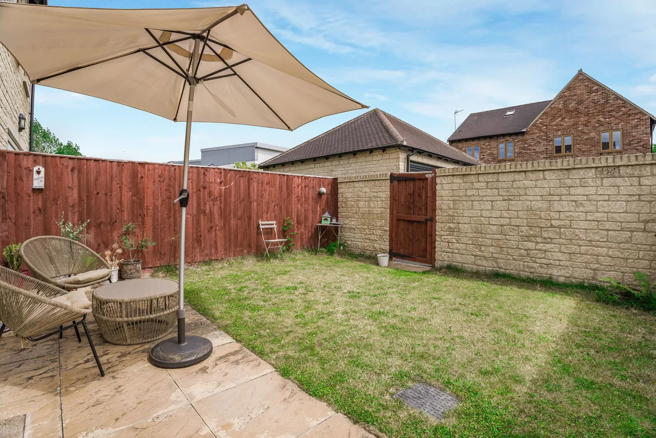 Hill View Close, Bishops Cleeve, GL52, photo 4