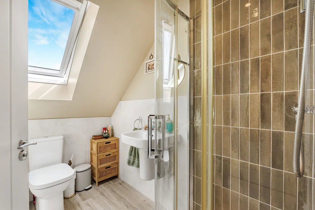 Hill View Close, Bishops Cleeve, GL52, photo 15