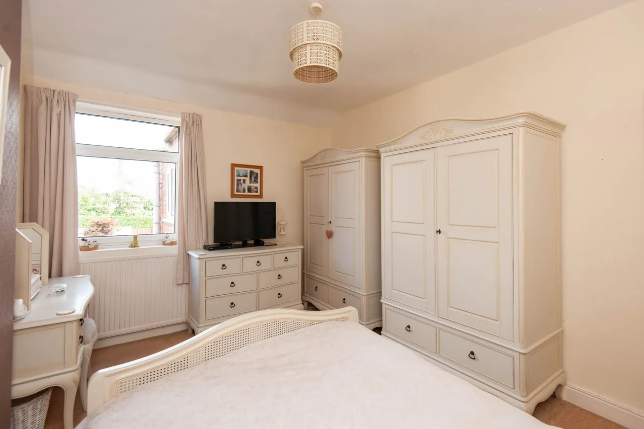 Chatsworth Road, Chesterfield, S40, photo 15
