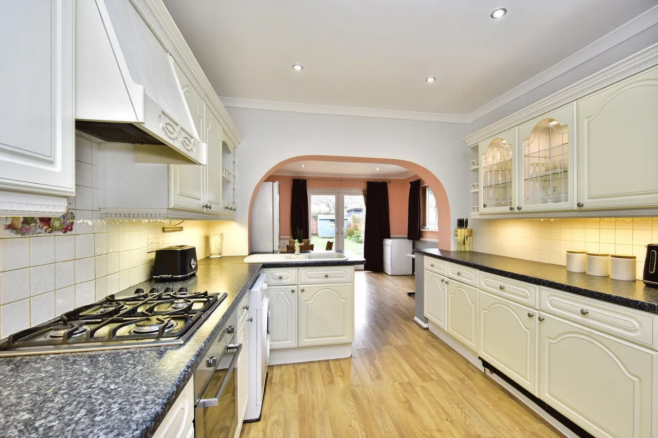 Cheriton Road, Gillingham, ME8, photo 4