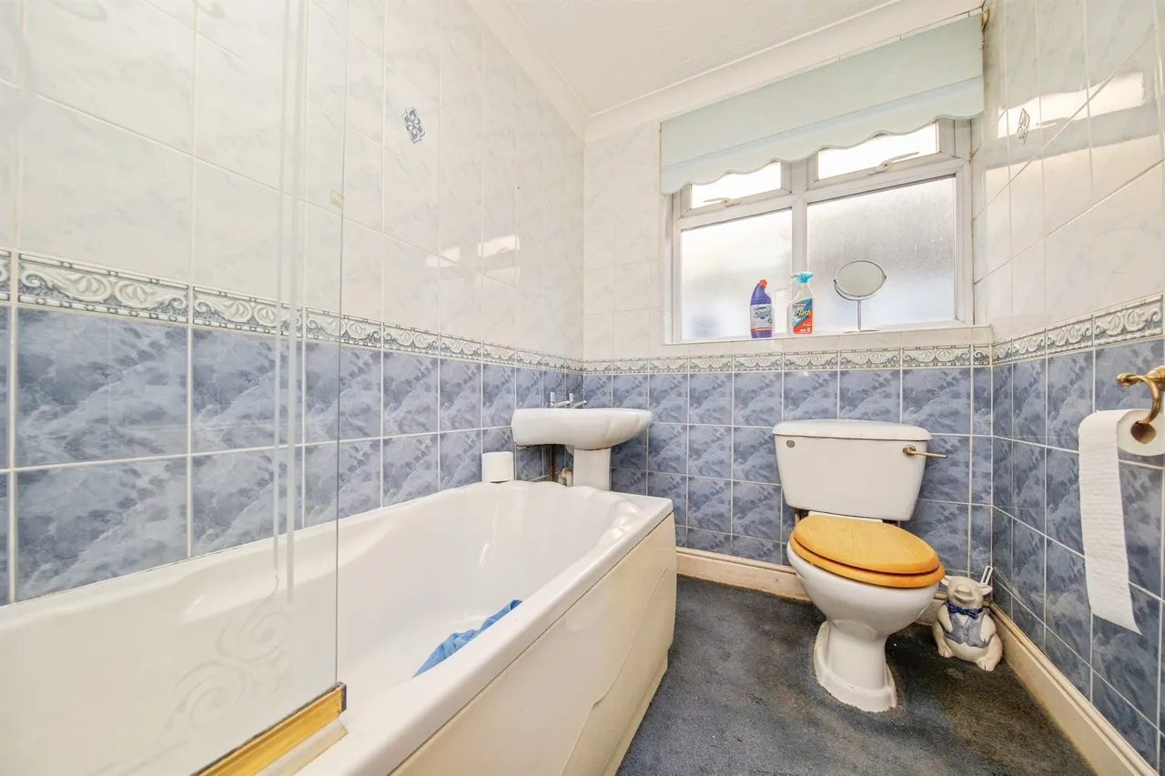 Thorpe Road, Clacton-On-Sea, photo 11