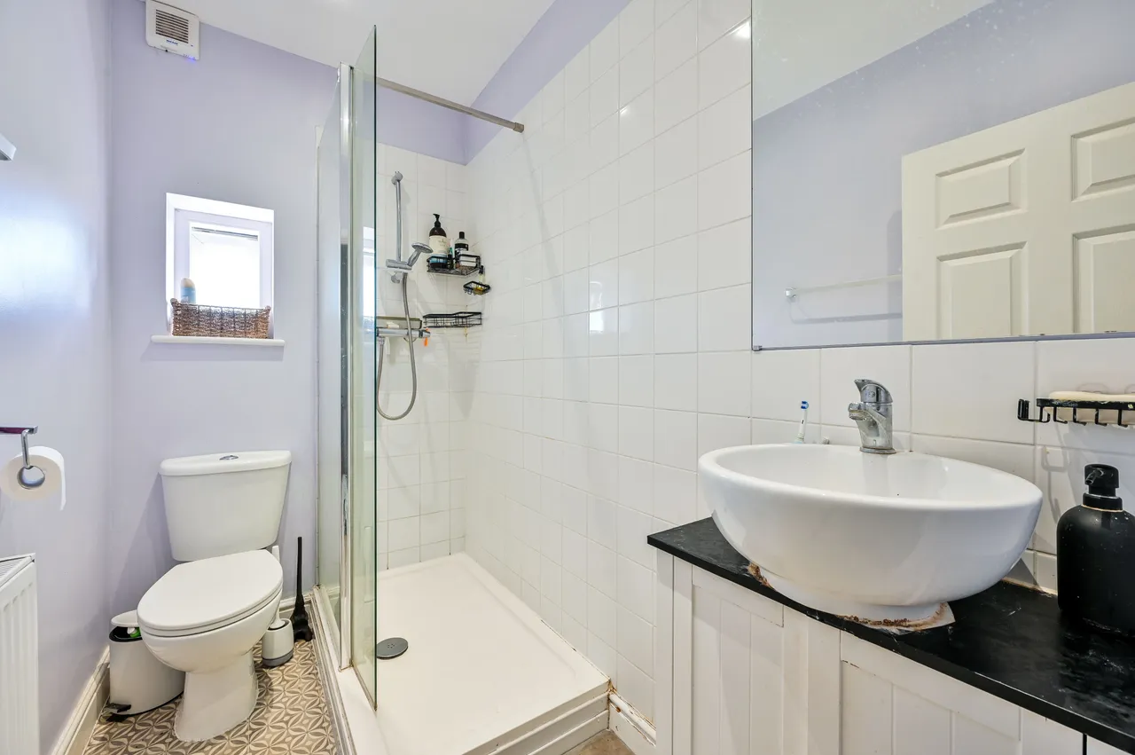 Flat 3, 57 Endwell Road, London, photo 7