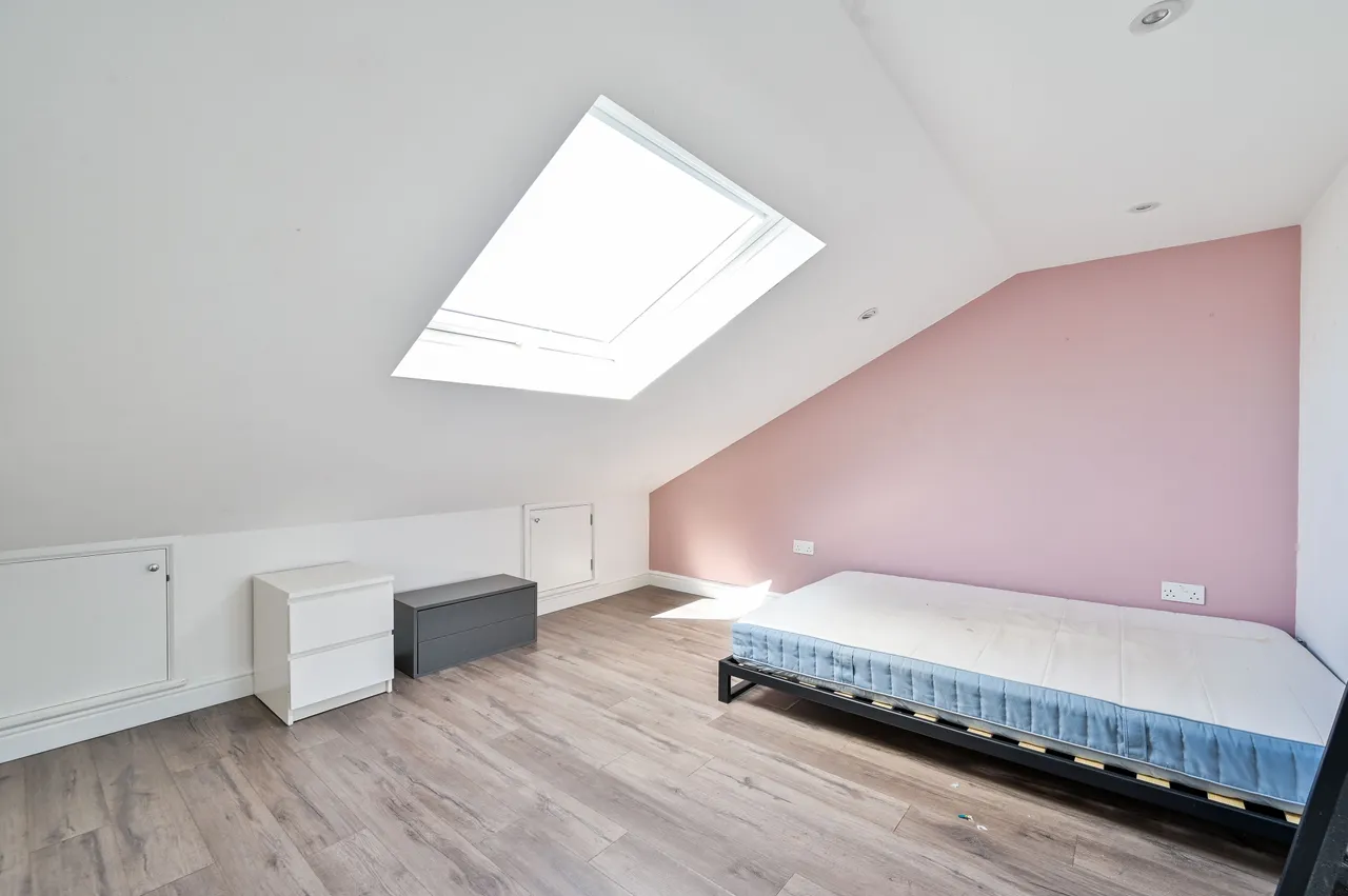 Flat 3, 57 Endwell Road, London, photo 5
