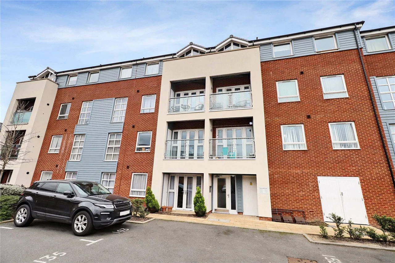 2 bed 2 bedroom property for sale, Morris Drive, Belvedere, DA17