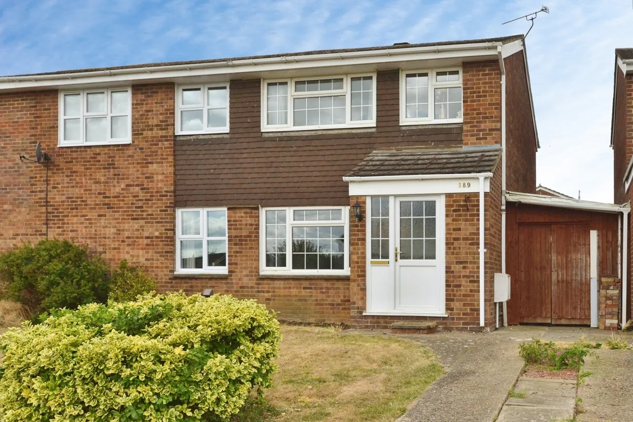 3 bed house for sale — Glebe Road, Deanshanger, Milton Keynes, Northamptonshire, MK19