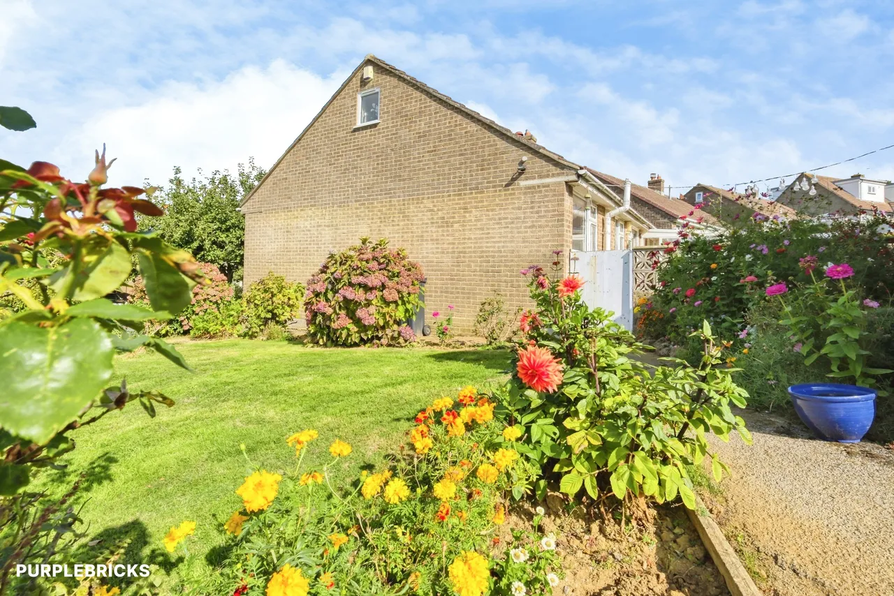 Jessopp Avenue, Bridport, DT6, photo 2