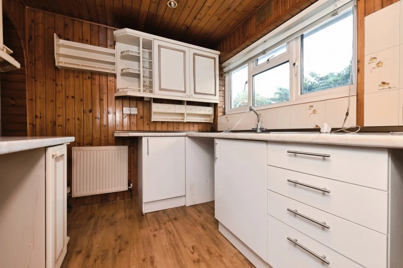 Station Road, Thorpe Bay, Essex, SS1, photo 6