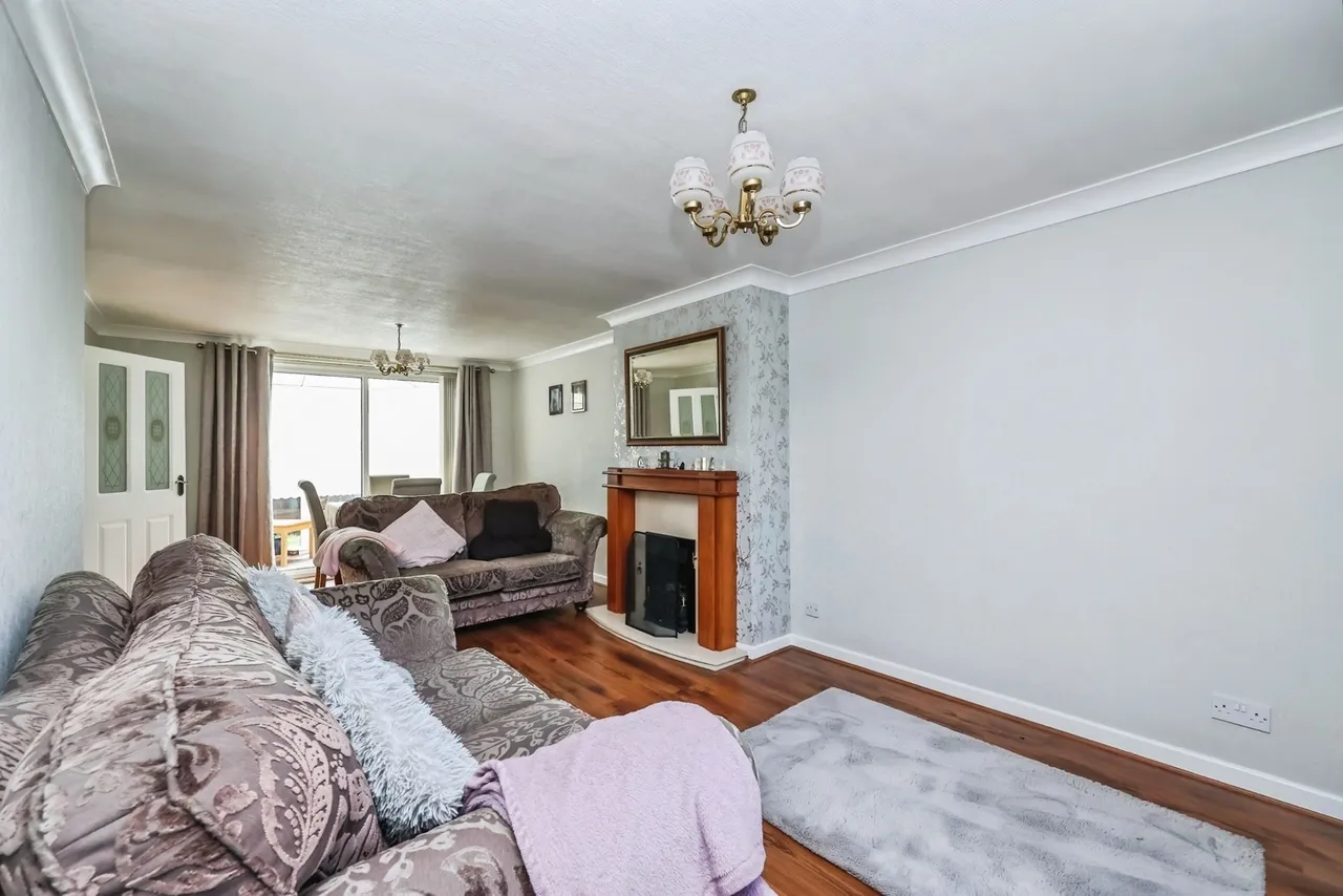 Southchurch Drive, Nottingham, Nottinghamshire, NG11, photo 2