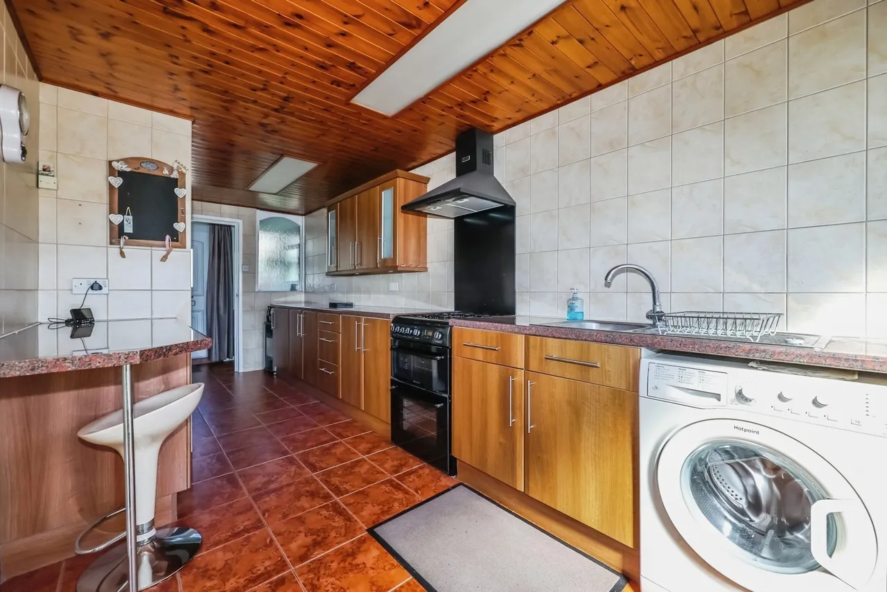 Southchurch Drive, Nottingham, Nottinghamshire, NG11, photo 6