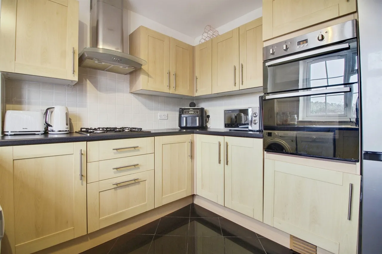 Homestead Court, Welwyn Garden City, photo 9