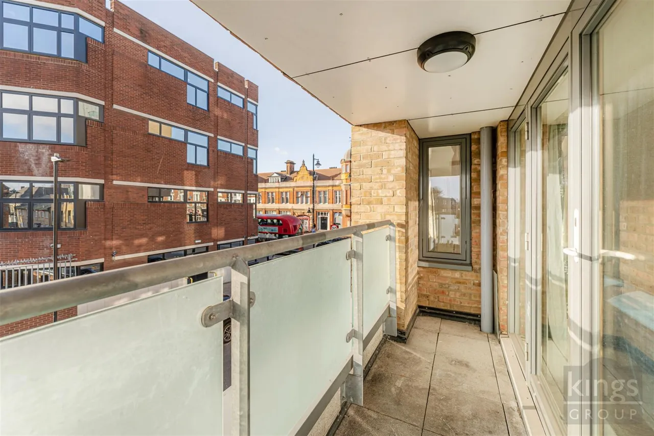 Hampden Lane, London, photo 5