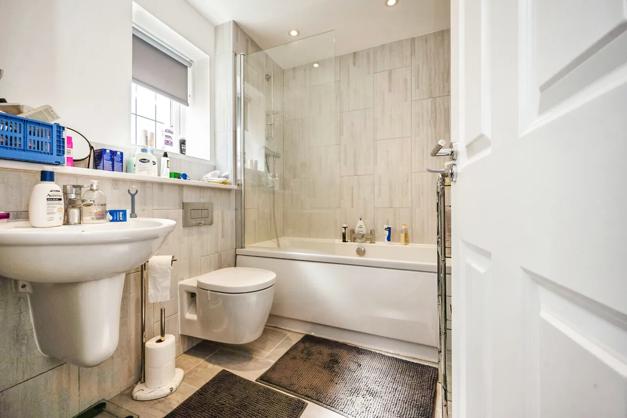 Perch Mews, Biddenham, Bedford, Bedfordshire, MK40, photo 15