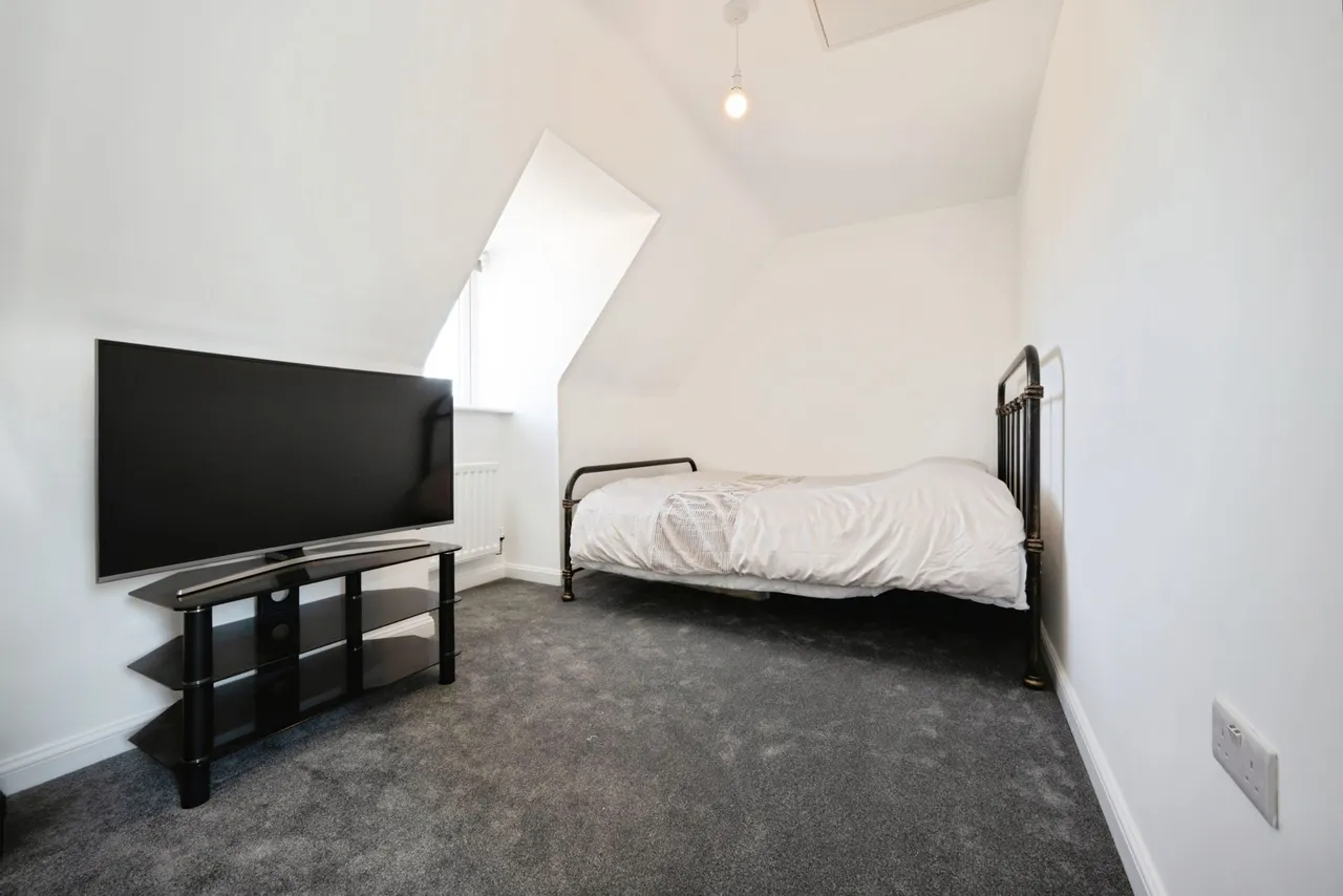 Perch Mews, Biddenham, Bedford, Bedfordshire, MK40, photo 17